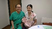 楊O涵帶寶寶拜訪黃醫師